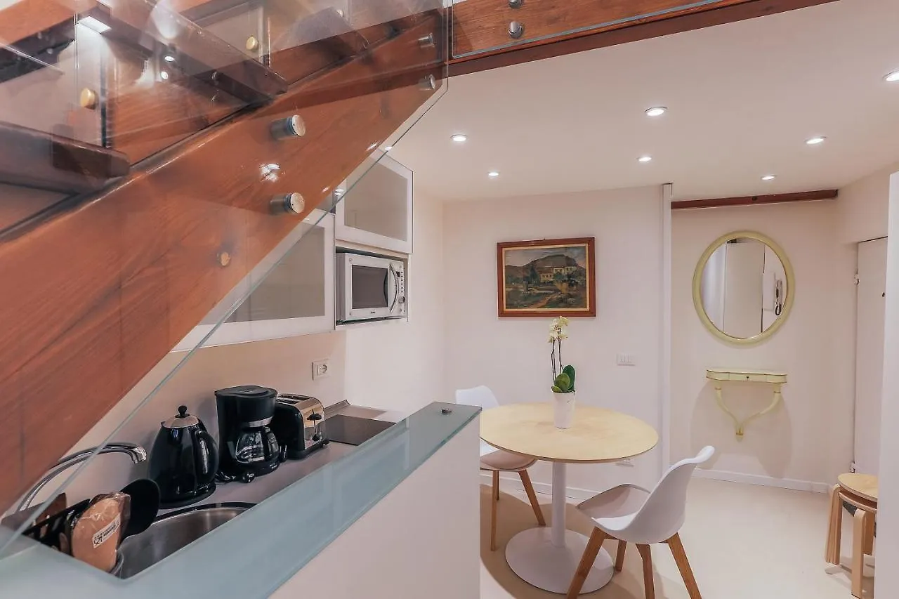 Apartment Duomo Romantic Nest Florence Italy